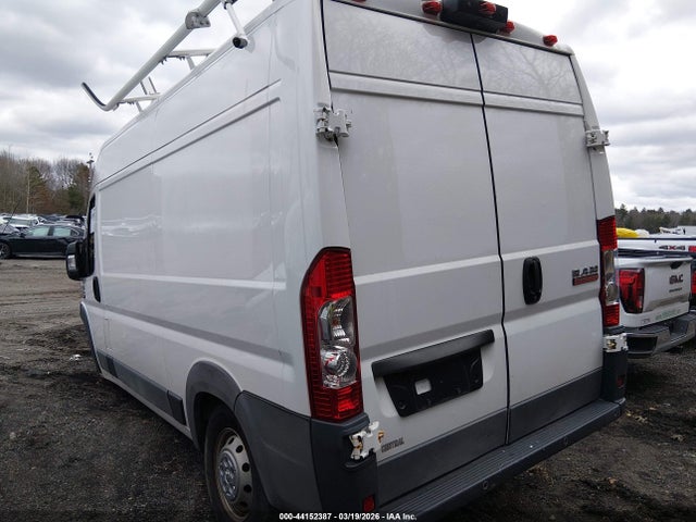 44152387 :رقم المزاد ، 3C6TRVCG3JE111960 vin ، 2018 Ram Promaster 2500 High Roof 136 Wb مزاد بيع