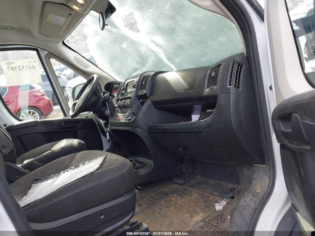 44152387 :رقم المزاد ، 3C6TRVCG3JE111960 vin ، 2018 Ram Promaster 2500 High Roof 136 Wb مزاد بيع