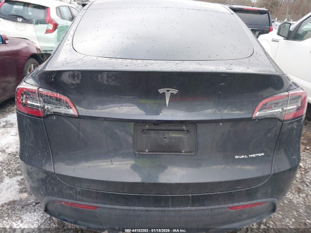 44152392 :رقم المزاد ، 7SAYGDEEXSF288627 vin ، 2025 Tesla Model Y Long Range Dual Motor All-wheel Drive مزاد بيع