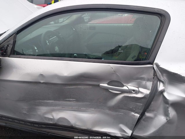 2011 FORD MUSTANG 1ZVBP8AM2B5138999 Photo 5