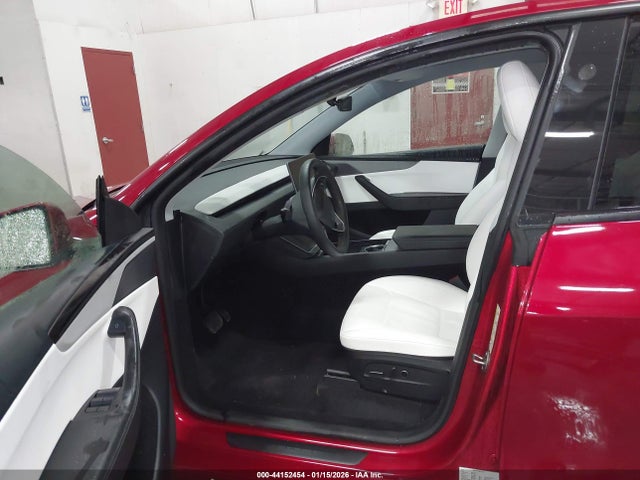 7SAYGDEE1TF361353 Tesla Model Y Long Range Launch Series/premium All-wheel Drive