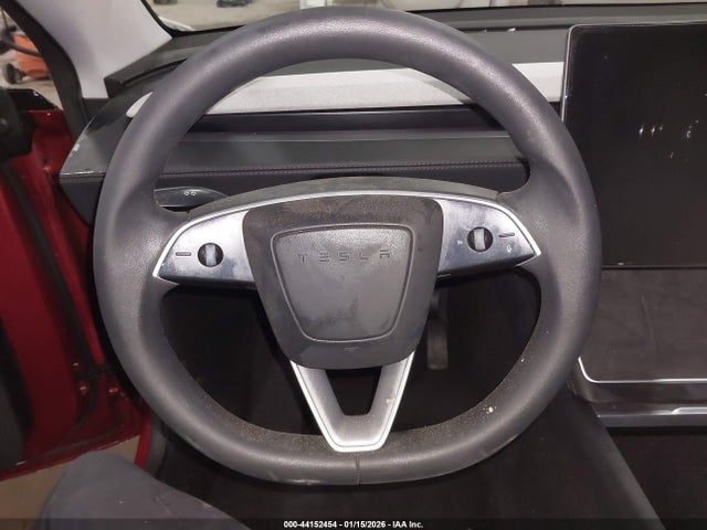 7SAYGDEE1TF361353 Tesla Model Y Long Range Launch Series/premium All-wheel Drive