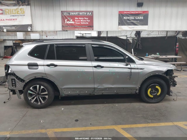 3VVRB7AX8RM204630 Volkswagen Tiguan 2.0t S