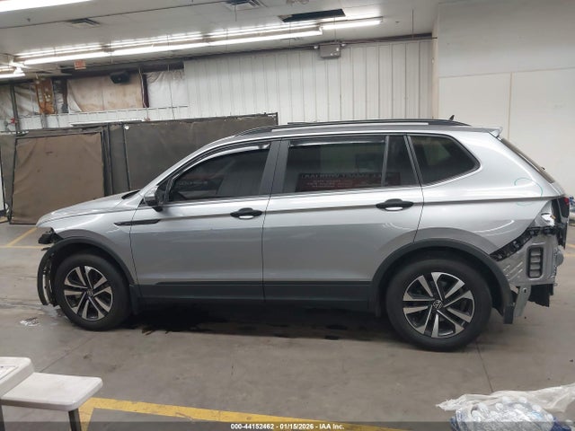 3VVRB7AX8RM204630 Volkswagen Tiguan 2.0t S