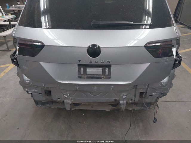 3VVRB7AX8RM204630 Volkswagen Tiguan 2.0t S