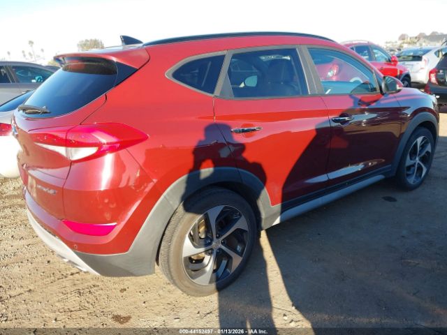 2018 HYUNDAI TUCSON KM8J33A28JU817381 Photo 3