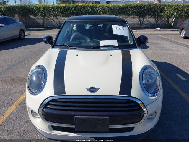 WMWXP5C59K2H96432 Mini Hardtop Cooper