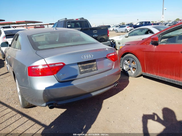 2009 AUDI A5 WAUDK78T59A032336 Photo 2