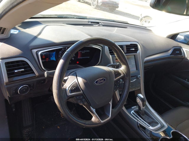 3FA6P0HD4ER250769 Ford FUSION SE