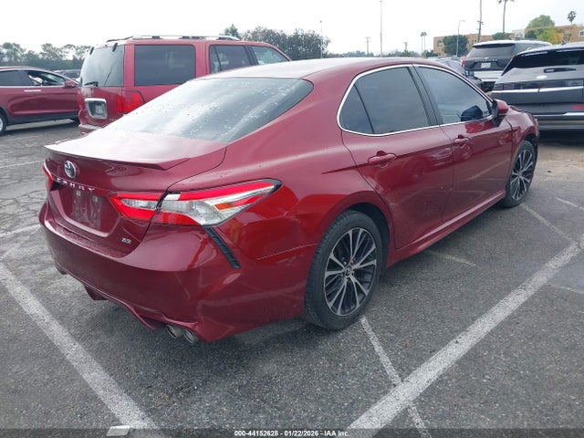 4T1B11HK2JU652092 Toyota CAMRY SE