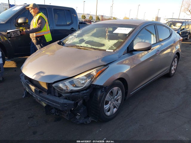 KMHDH4AE1GU511551 Hyundai ELANTRA SE