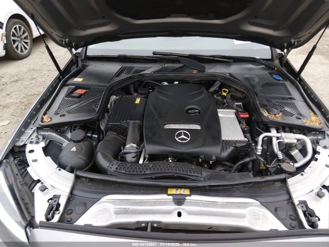 55SWF4KB5FU037990 Mercedes-Benz C 300 4matic