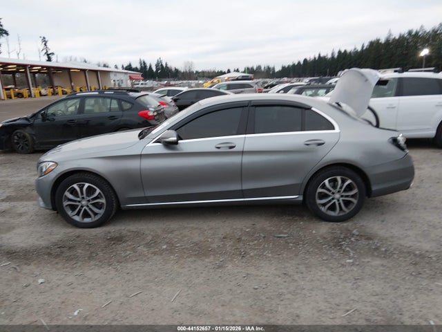 55SWF4KB5FU037990 Mercedes-Benz C 300 4matic