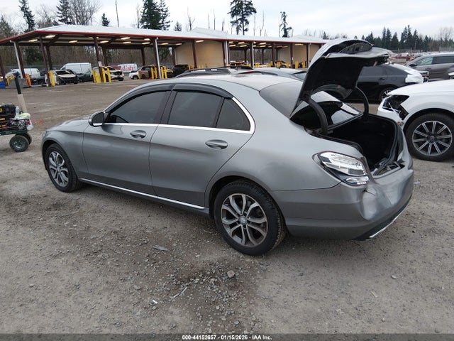 55SWF4KB5FU037990 Mercedes-Benz C 300 4matic