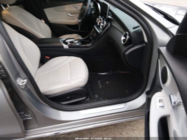 55SWF4KB5FU037990 Mercedes-Benz C 300 4matic