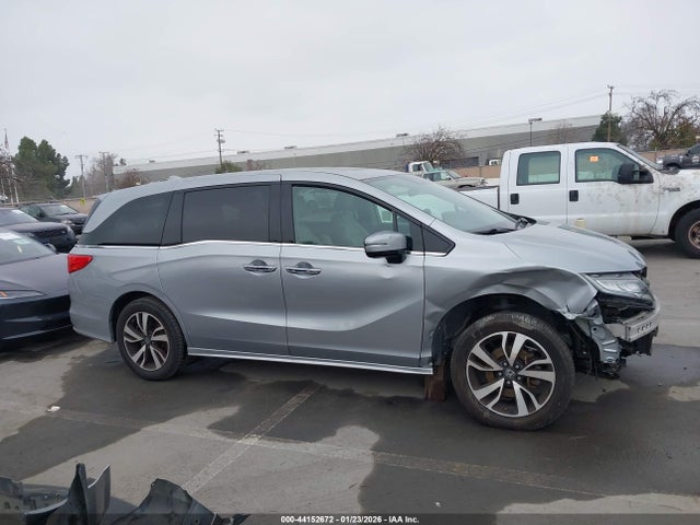 Honda Odyssey Elite 2018 5FNRL6H94JB015690 Image 13