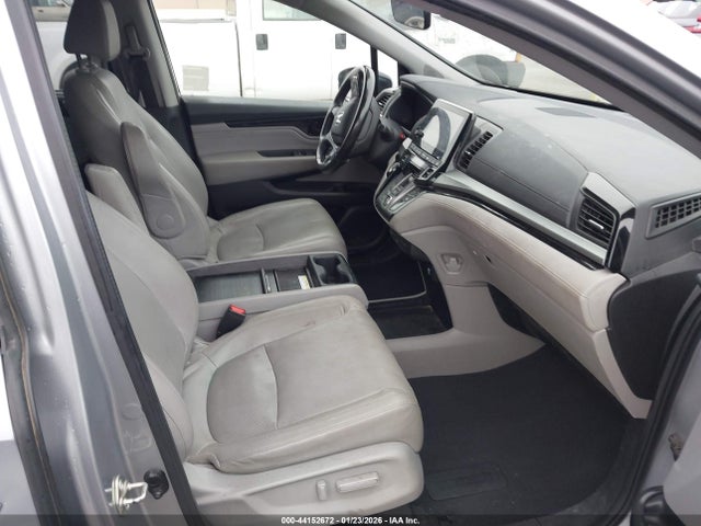 Honda Odyssey Elite 2018 5FNRL6H94JB015690 Image 5