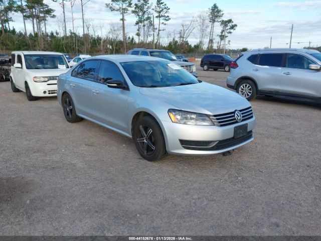 2015 VOLKSWAGEN PASSAT 1VWAS7A37FC049653