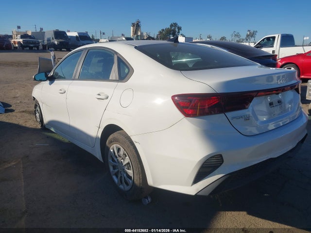3KPF24AD4PE656684 KIA FORTE LX