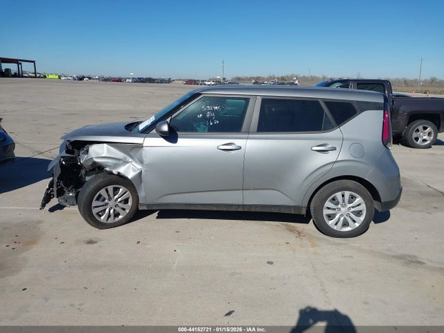 KNDJ23AU0P7844154 KIA SOUL LX