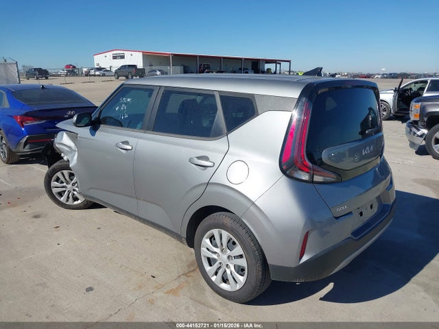 KNDJ23AU0P7844154 KIA SOUL LX