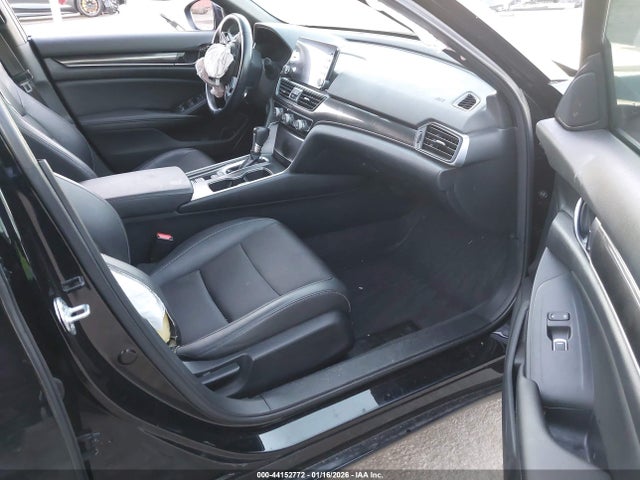 1HGCV1F36NA099951 Honda Accord Sport