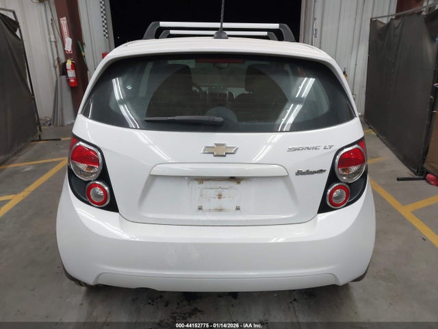 1G1JC6SH1G4171384 Chevrolet Sonic Lt Auto