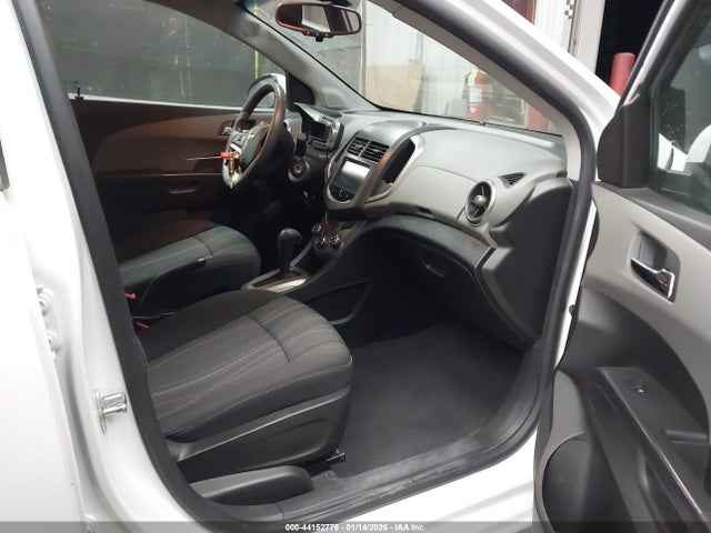 1G1JC6SH1G4171384 Chevrolet Sonic Lt Auto