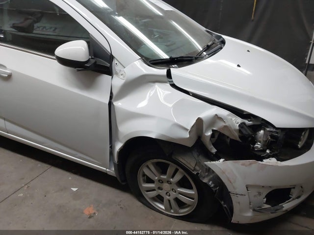 1G1JC6SH1G4171384 Chevrolet Sonic Lt Auto