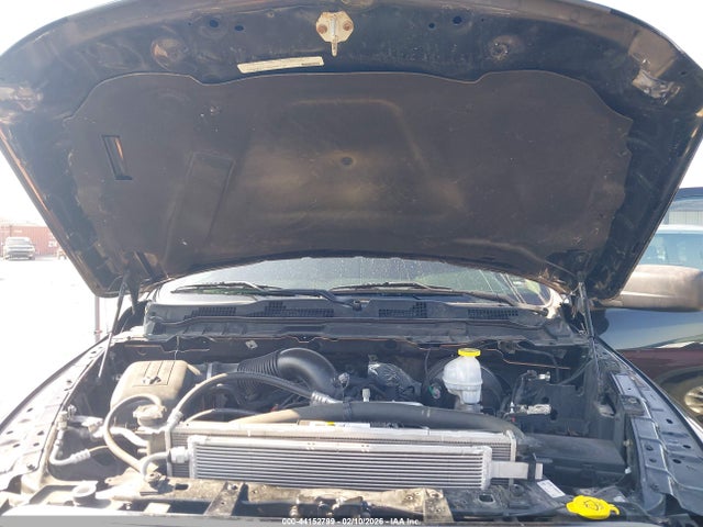 44152799 :رقم المزاد ، 1C6RR7TT7KS587291 vin ، 2019 Ram 1500 Classic Slt  4x4 6'4 Box مزاد بيع