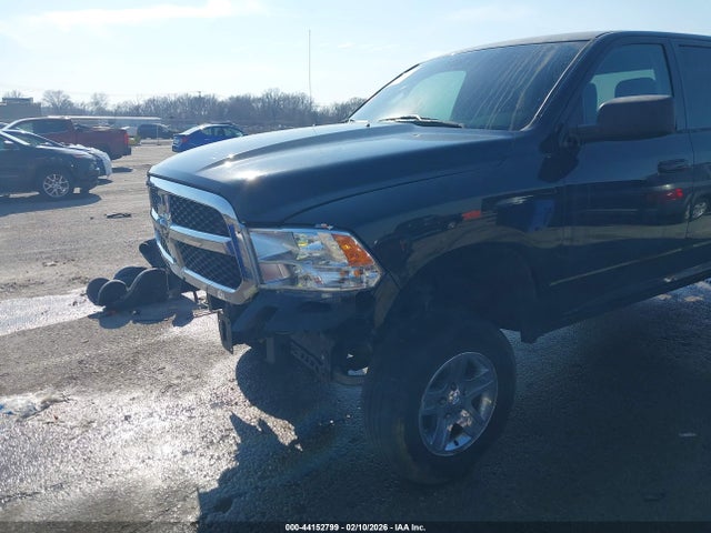 44152799 :رقم المزاد ، 1C6RR7TT7KS587291 vin ، 2019 Ram 1500 Classic Slt  4x4 6'4 Box مزاد بيع