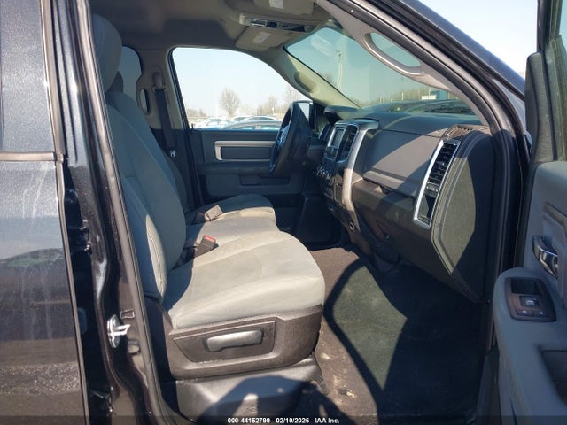 44152799 :رقم المزاد ، 1C6RR7TT7KS587291 vin ، 2019 Ram 1500 Classic Slt  4x4 6'4 Box مزاد بيع