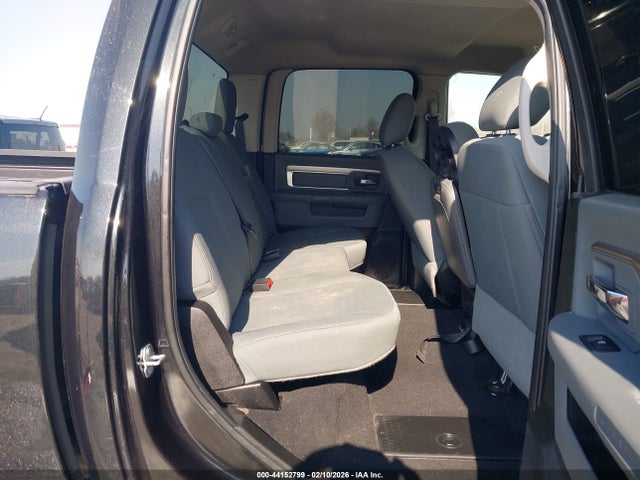 44152799 :رقم المزاد ، 1C6RR7TT7KS587291 vin ، 2019 Ram 1500 Classic Slt  4x4 6'4 Box مزاد بيع