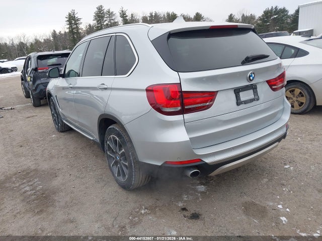 2017 BMW X5 5UXKR0C54H0U52128 Photo 2