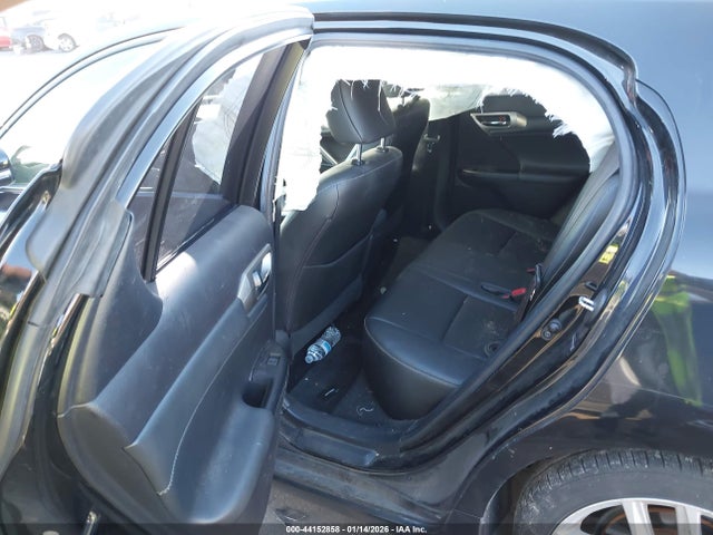 Lexus CT 200H 2014 JTHKD5BH2E2189287 Image 8