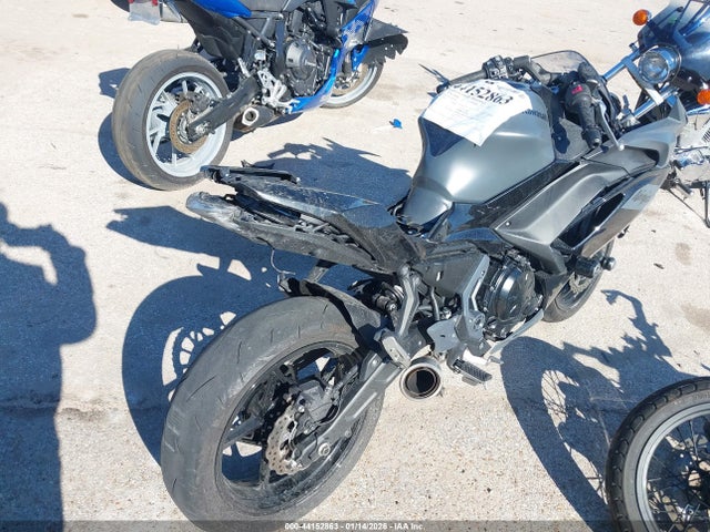 2024 KAWASAKI EX650 ML5EXER16RDAD5988 Photo 3