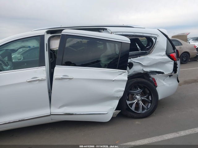 2020 CHRYSLER PACIFICA 2C4RC1GG3LR101289 Photo 5
