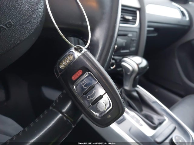 2010 AUDI A4 WAUAFAFL1AN026943 Photo 10