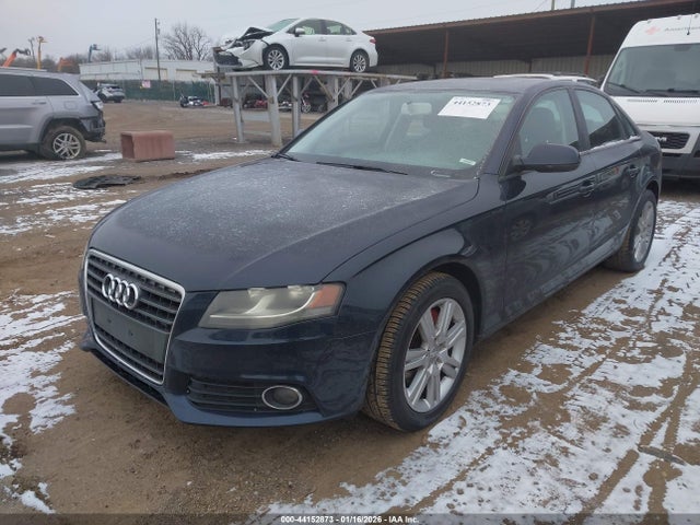 2010 AUDI A4 WAUAFAFL1AN026943 Photo 1