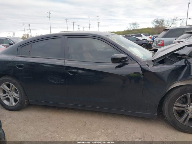 44152897 :رقم المزاد ، 2C3CDXBG7KH572089 vin ، 2019 Dodge Charger Sxt Rwd مزاد بيع
