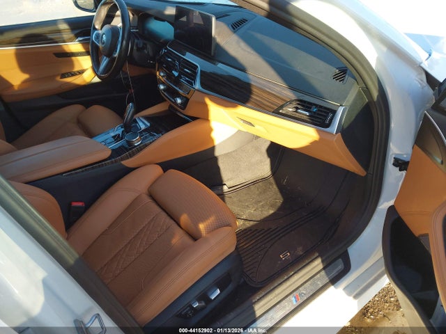 2021 BMW 540I WBA73BJ0XMWW90257 Photo 4