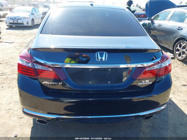 1HGCR3F91HA004897 Honda Accord Touring V6