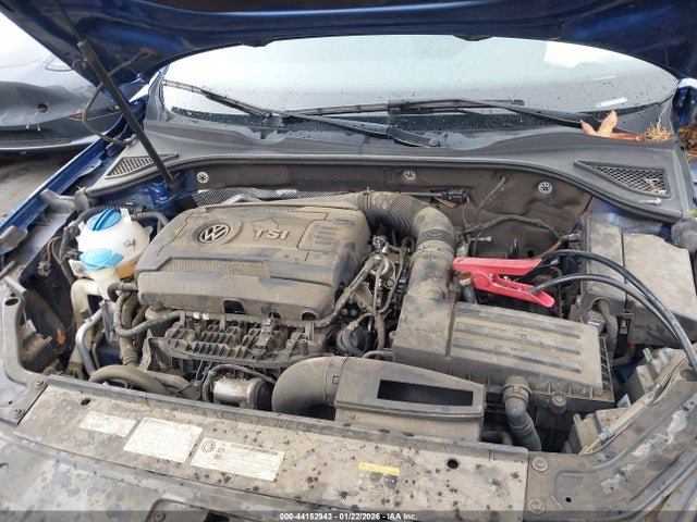 1VWDT7A36HC000098 Volkswagen Passat 1.8t R-line