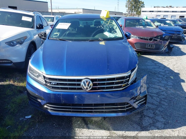 1VWDT7A36HC000098 Volkswagen Passat 1.8t R-line
