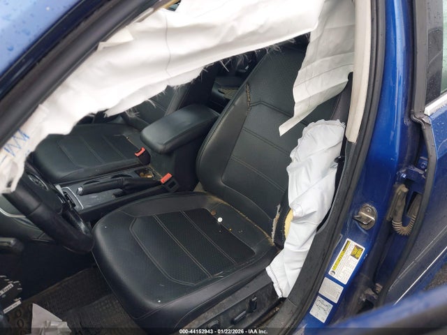 1VWDT7A36HC000098 Volkswagen Passat 1.8t R-line