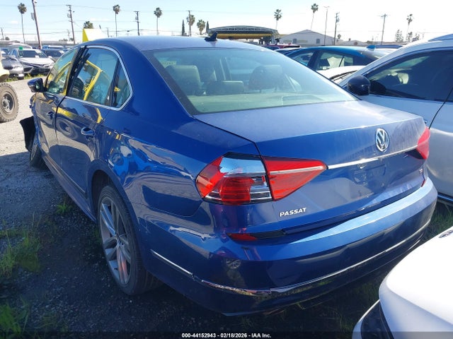 1VWDT7A36HC000098 Volkswagen Passat 1.8t R-line