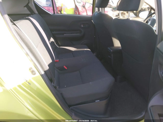 JTDKDTB37G1132084 Toyota Prius C Two