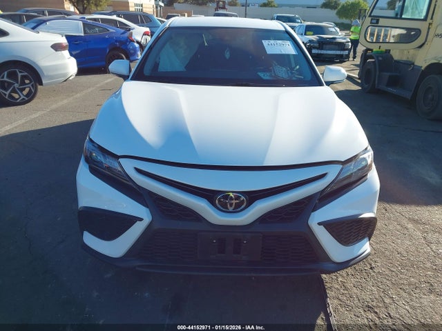 4T1G11AK4RU245256 Toyota CAMRY SE