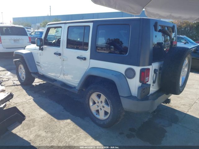 2010 JEEP WRANGLER UNLIMITED 1J4BA3H18AL185784 Photo 2