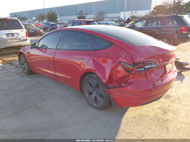 2022 TESLA MODEL 3 5YJ3E1EB3NF132564 Photo 2